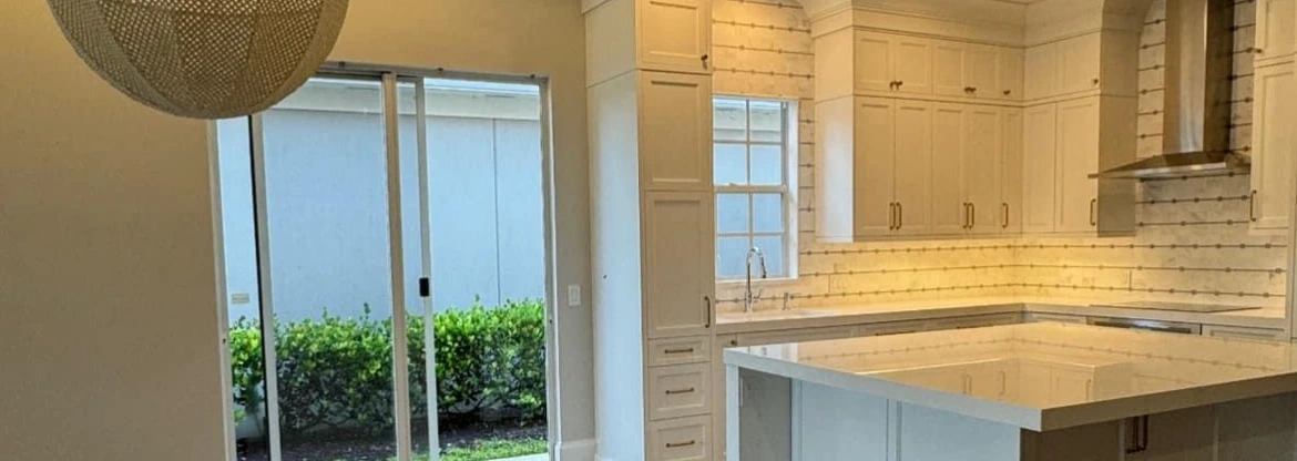 EG Custom Cabinets Stunning custom kitchen with premium cabinetry by EG Contractors